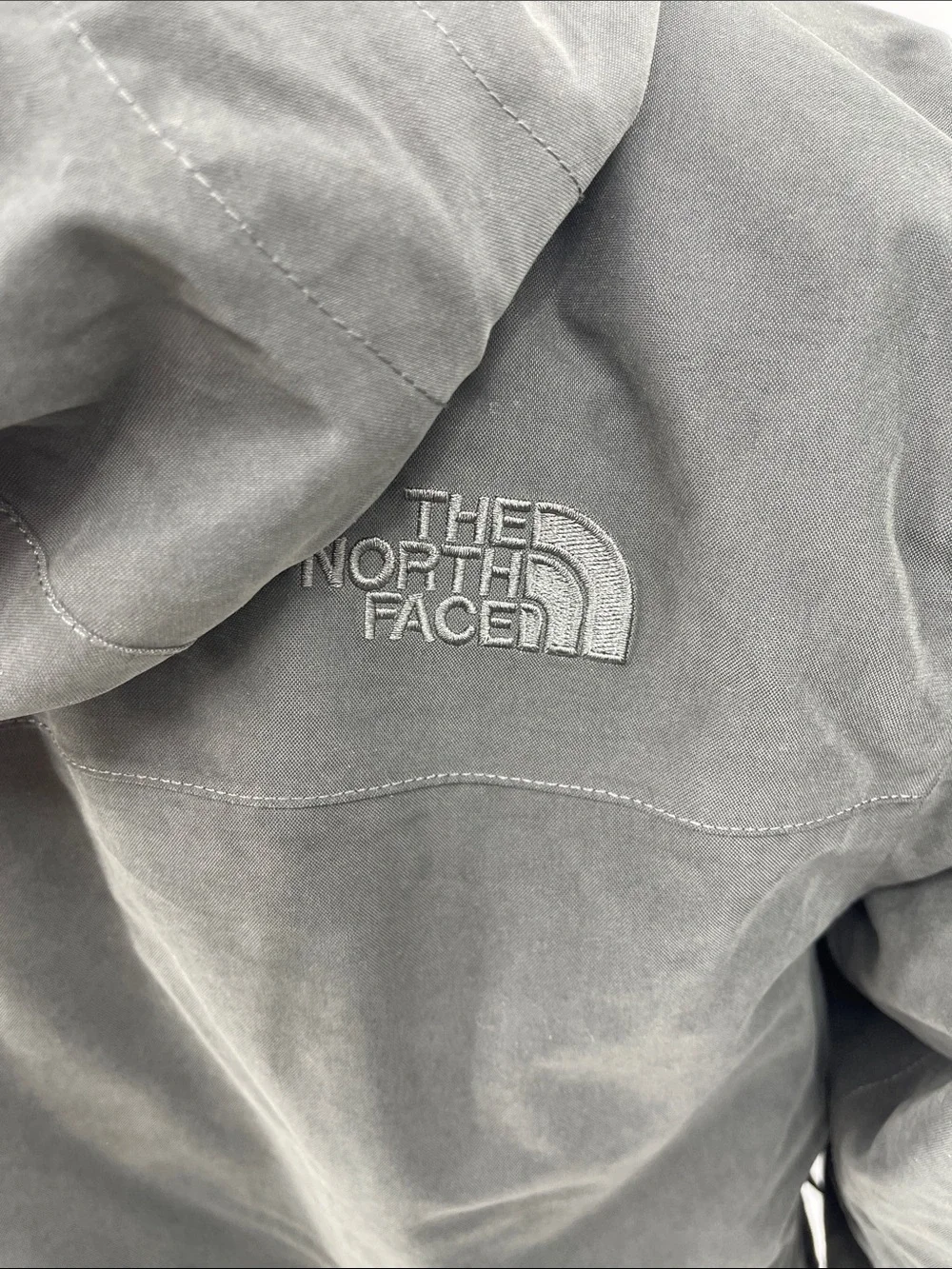 The North Face Men's Hooded Jacket ZIP OUT LINER SIZE S HYVENT